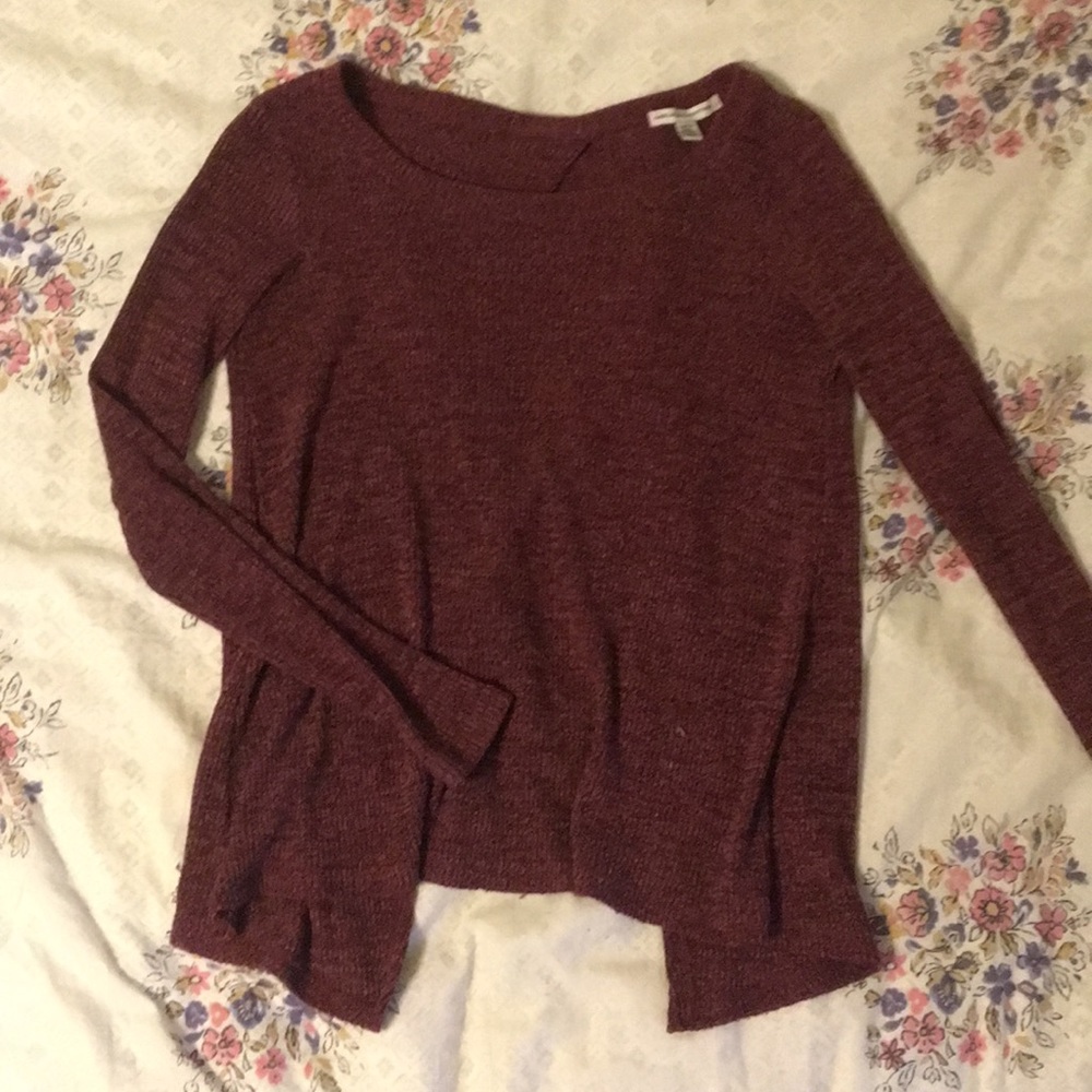 Open- back maroon long sleeve top